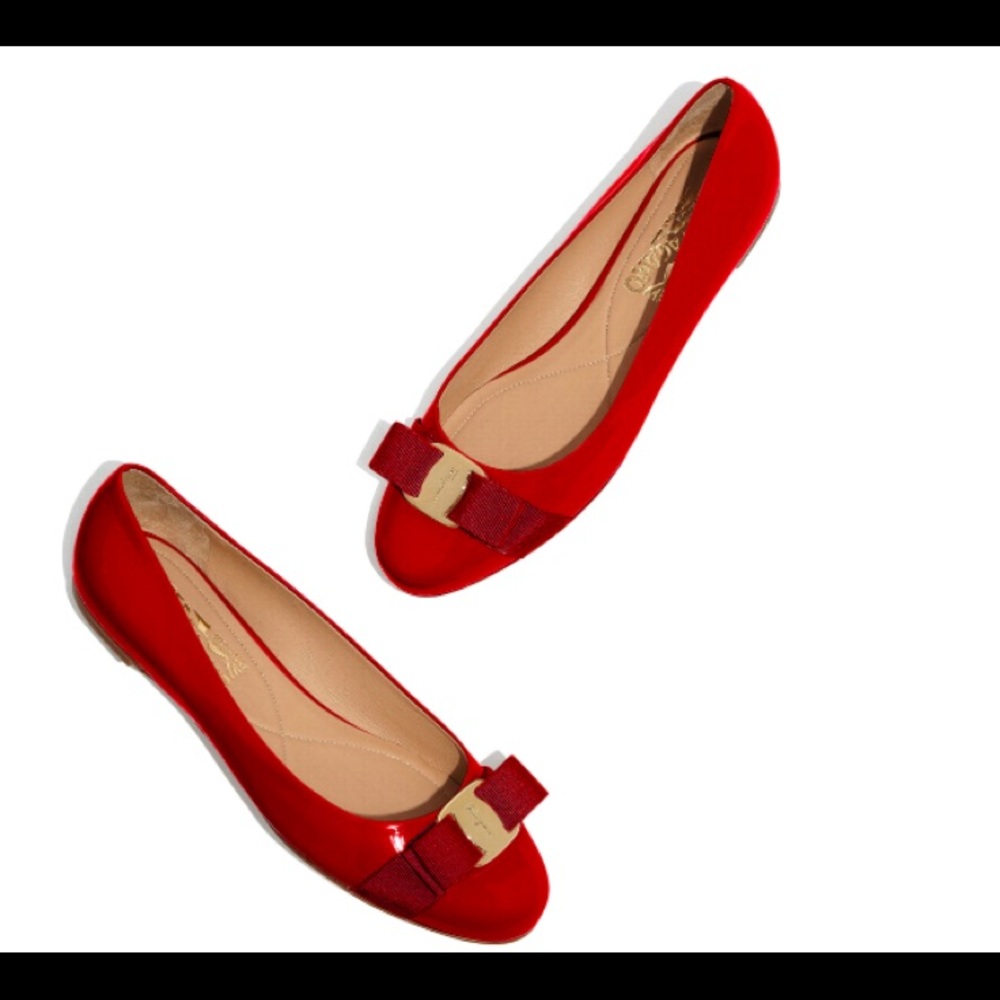 Ferragamo women varina ballet flat made in Italy